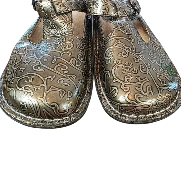 Alegria by PG Lite Leather Mary Jane Sandals Bronze Embossed Floral EU 37 - Picture 5 of 8